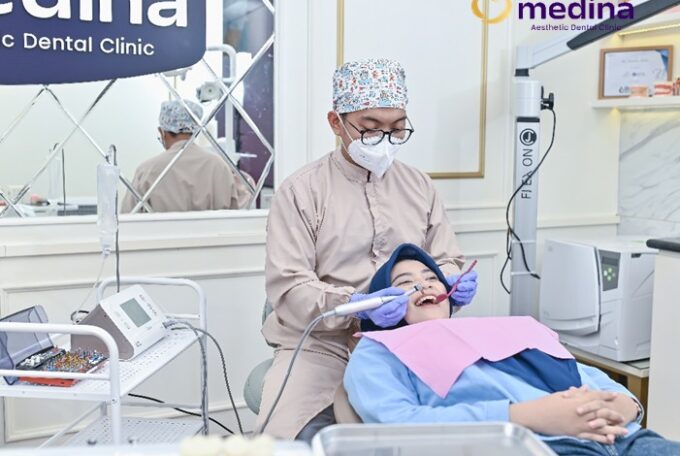 KENAPA HARUS IMPLANT GIGI?