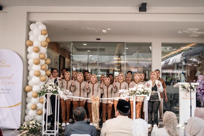 MEDINA DENTAL CLINIC JEPARA TUMBUH BERSAMA MASYARAKAT, HADIRKAN LAYANAN GIGI MODERN DAN LAPANGAN KERJA