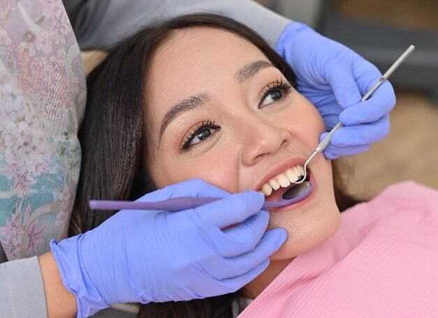 KENAPA GIGI BERLUBANG KECIL HARUS SEGERA DITAMBAL?